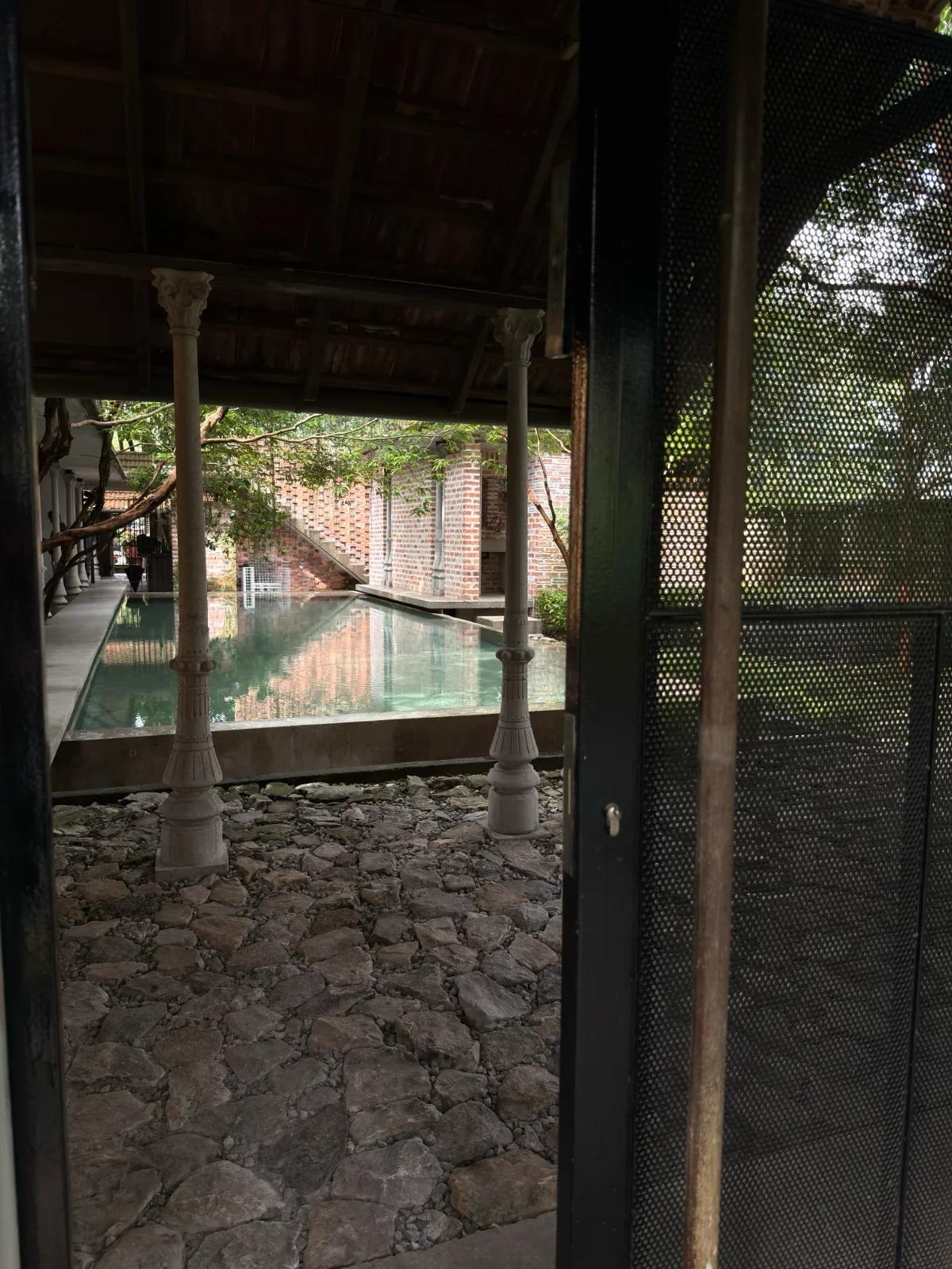 Entrance & Surroundings - photo 4