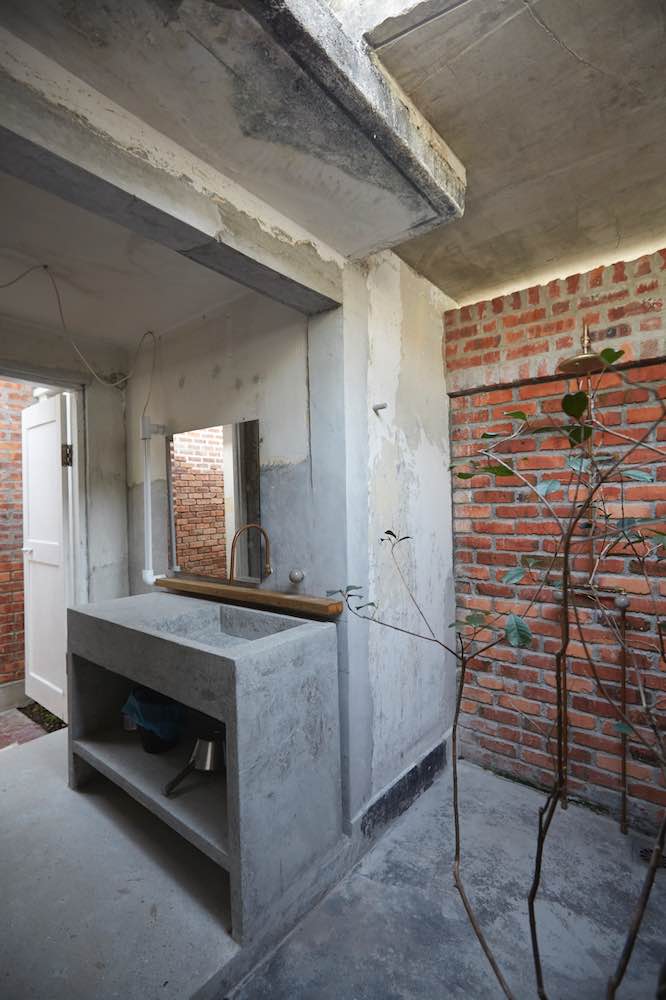Medium Courtyard Room - photo 11