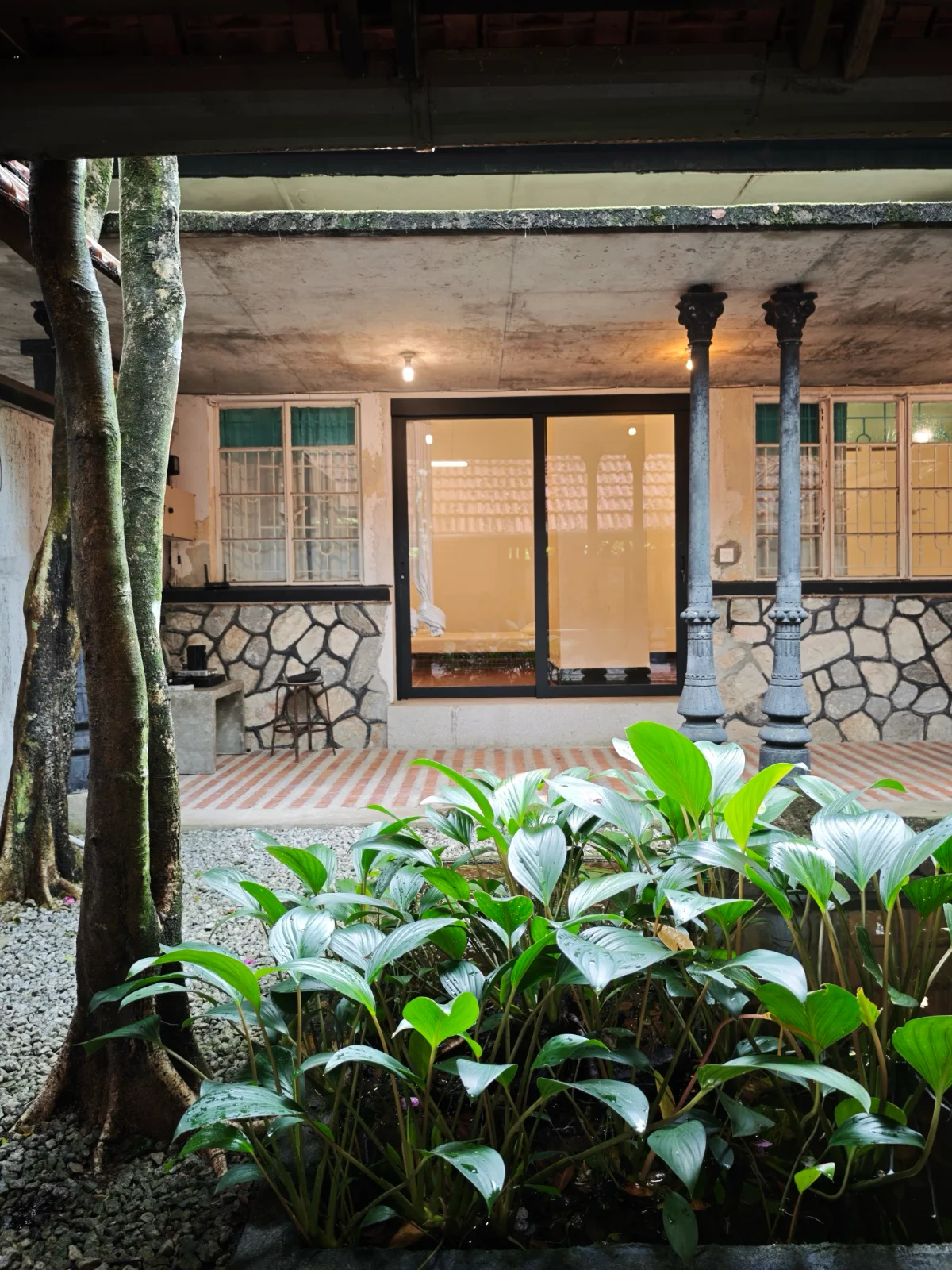 Water Courtyard Family Room - photo 3